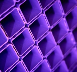 Profili in alluminio in sezione per gazebo pieghevoli Ecotent®.