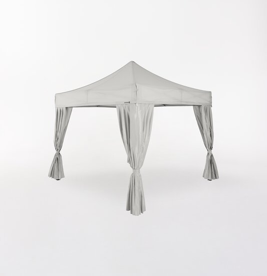 Gazebo pieghevole Ecotent® grigio con eleganti tende angolari raccolte.